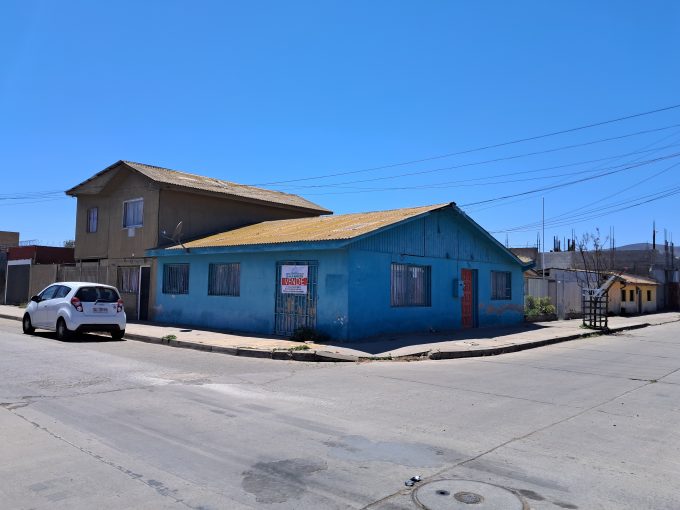 SE VENDE CASA ESQUINA, TS. BLANCAS, COQUIMBO