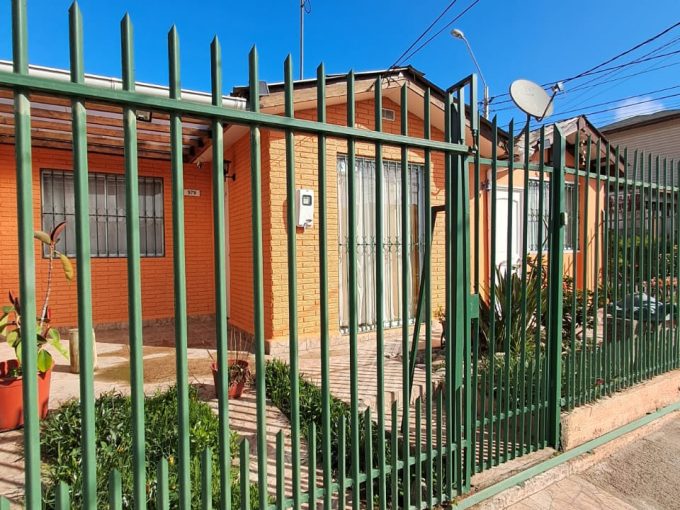 SE ARRIENDA CASA EN BOSQUE SAN CARLOS