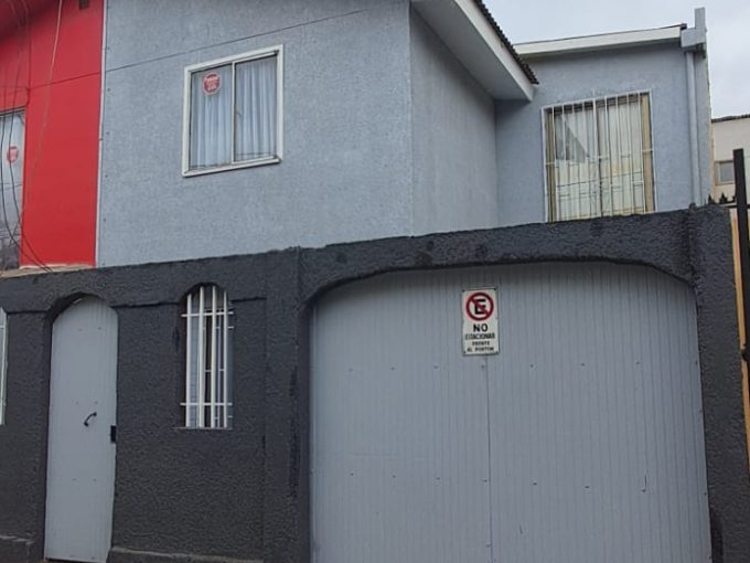 Se Vende Casa Amplia sector Las Compañias